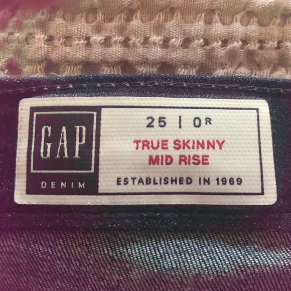 NWOT - GAP Mid Rise True Skinny Jeans in Sculpt - Picture 4 of 5